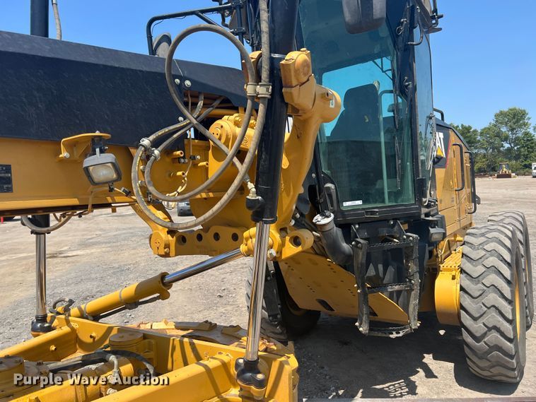 image for item JX9422 2011 Caterpillar 120M  motor grader