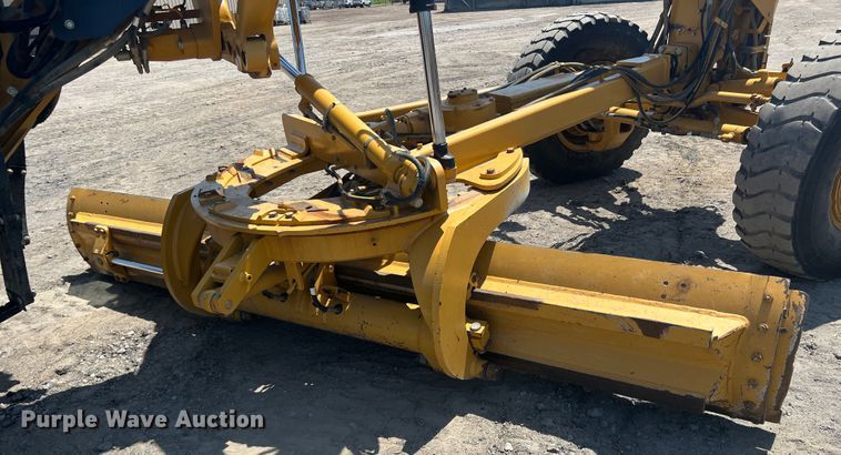 image for item JX9422 2011 Caterpillar 120M  motor grader