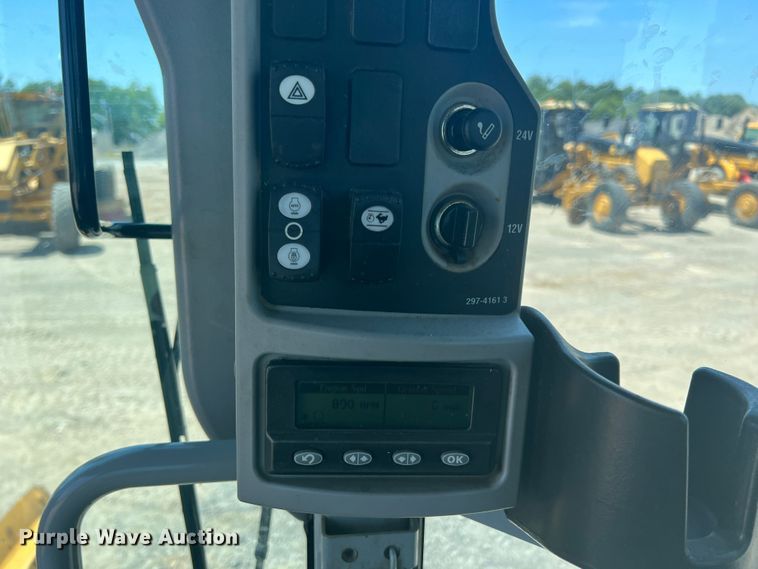 image for item JX9422 2011 Caterpillar 120M  motor grader