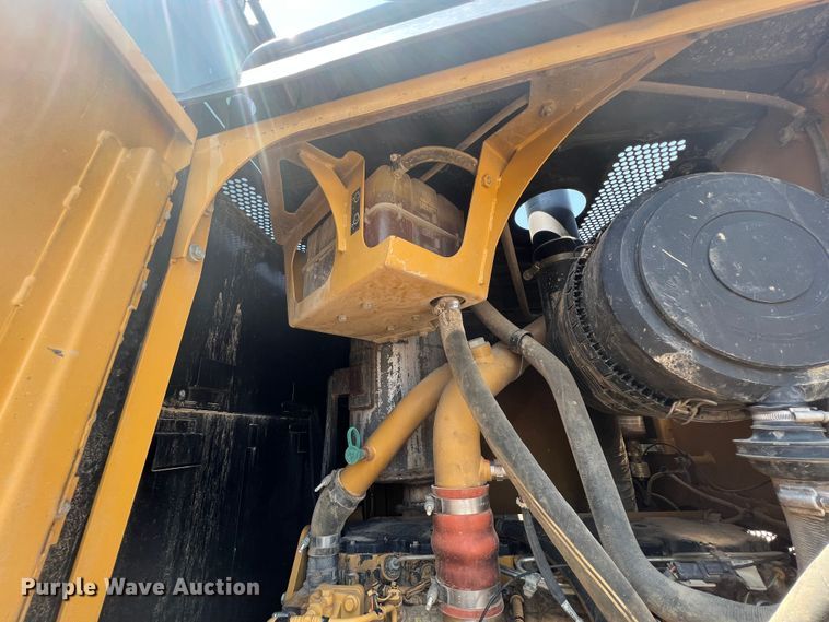 image for item JX9422 2011 Caterpillar 120M  motor grader