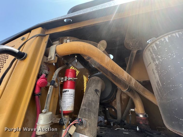 image for item JX9422 2011 Caterpillar 120M  motor grader