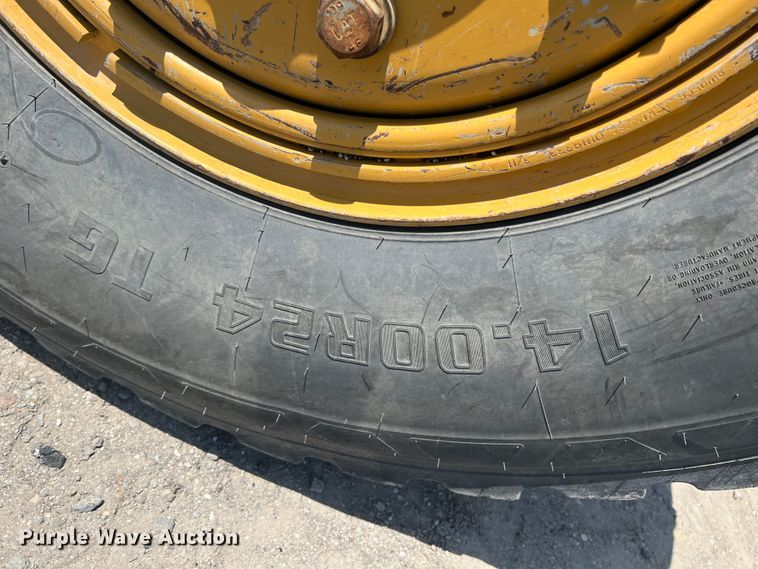 image for item JX9422 2011 Caterpillar 120M  motor grader