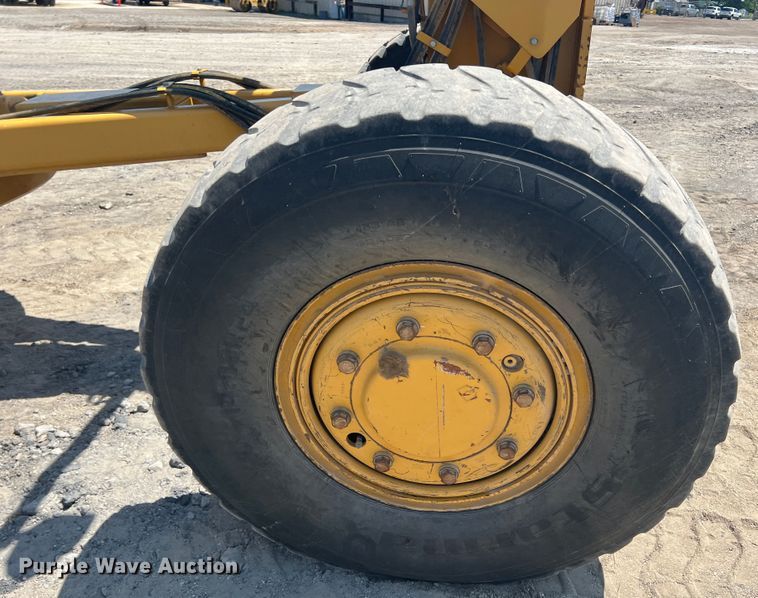 image for item JX9422 2011 Caterpillar 120M  motor grader