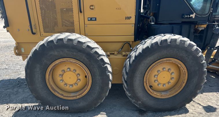 image for item JX9422 2011 Caterpillar 120M  motor grader