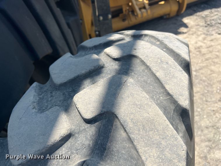 image for item JX9422 2011 Caterpillar 120M  motor grader