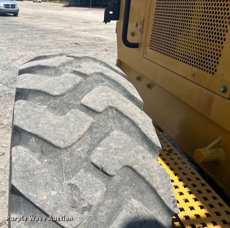 image for item JX9422 2011 Caterpillar 120M  motor grader