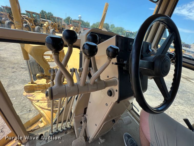 image for item JX9423 2007 Caterpillar 12H  motor grader