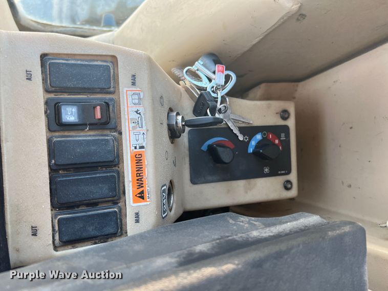 image for item JX9423 2007 Caterpillar 12H  motor grader