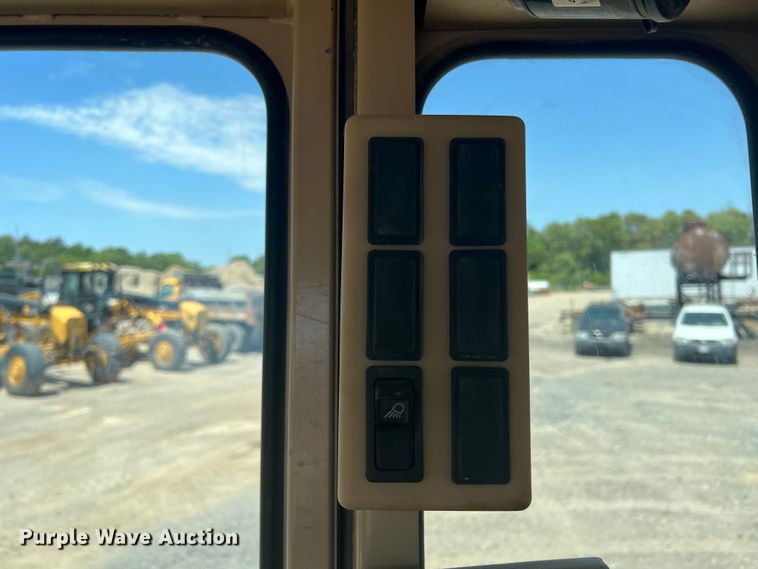 image for item JX9423 2007 Caterpillar 12H  motor grader