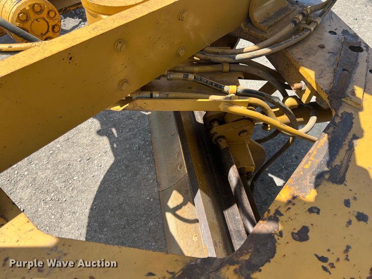image for item JX9428 2007 Caterpillar 12H  motor grader