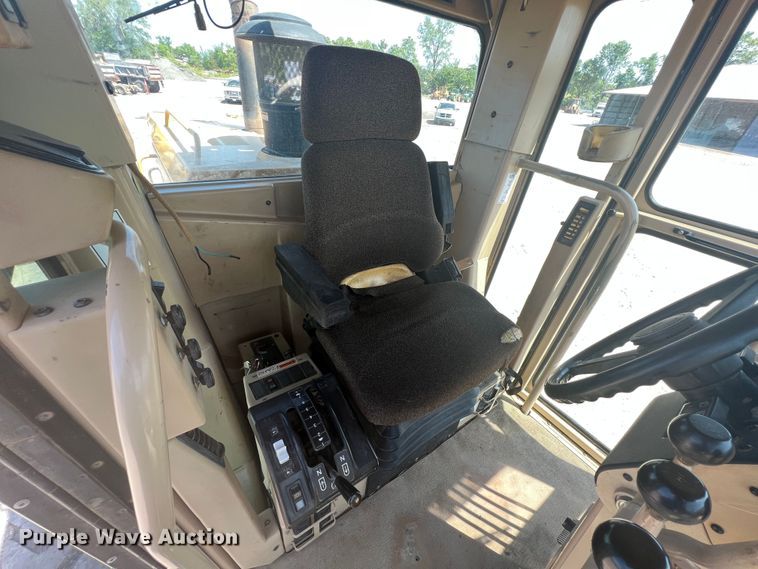 image for item JX9428 2007 Caterpillar 12H  motor grader