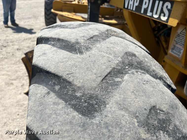 image for item JX9428 2007 Caterpillar 12H  motor grader