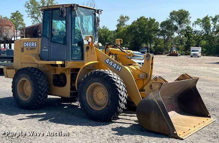 image for item JX9429 2002 John Deere 444H  wheel loader