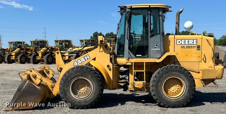 image for item JX9429 2002 John Deere 444H  wheel loader
