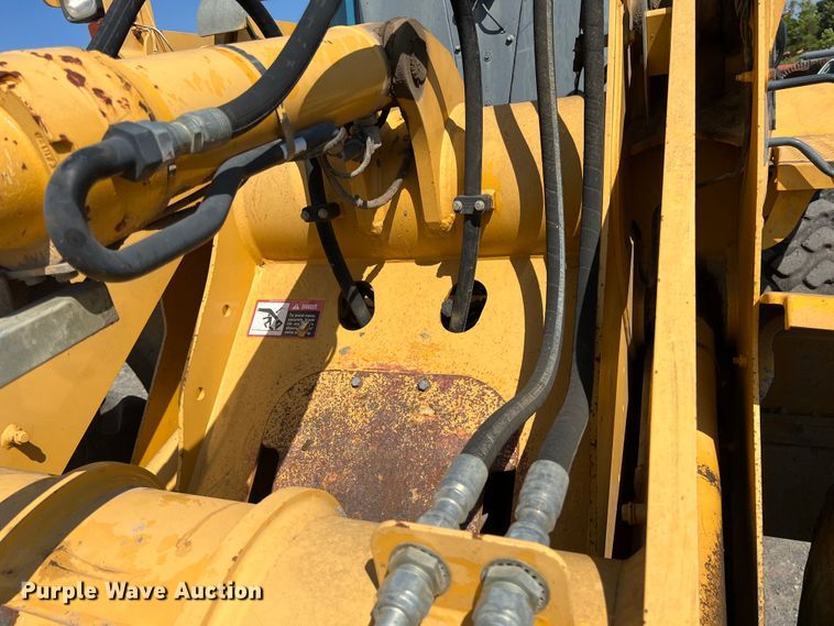 image for item JX9429 2002 John Deere 444H  wheel loader