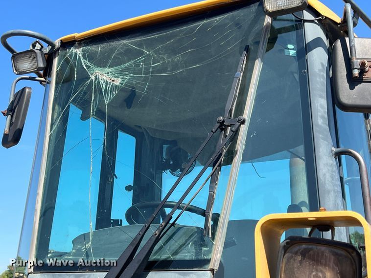 image for item JX9429 2002 John Deere 444H  wheel loader