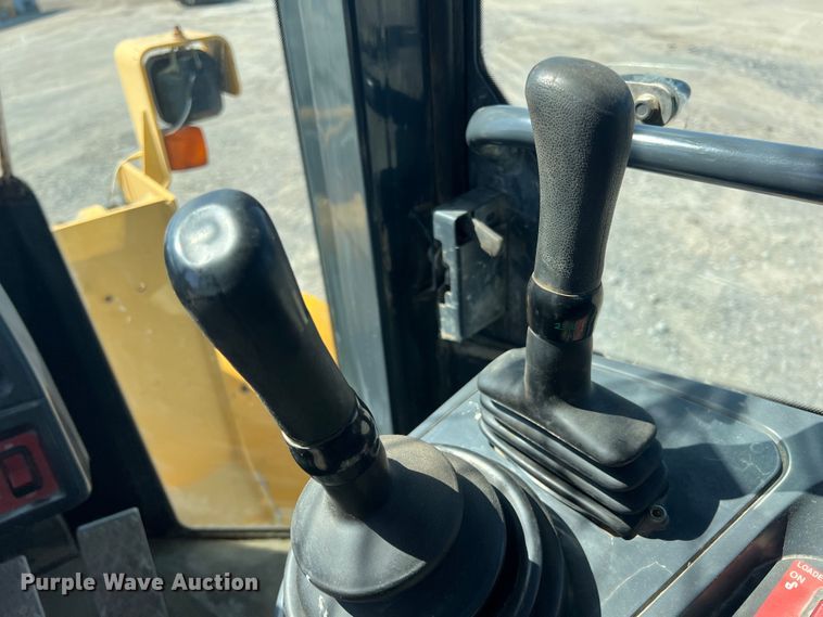 image for item JX9429 2002 John Deere 444H  wheel loader