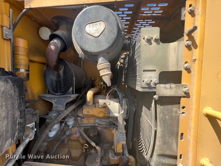 image for item JX9429 2002 John Deere 444H  wheel loader