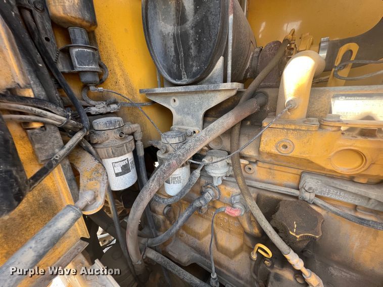 image for item JX9429 2002 John Deere 444H  wheel loader