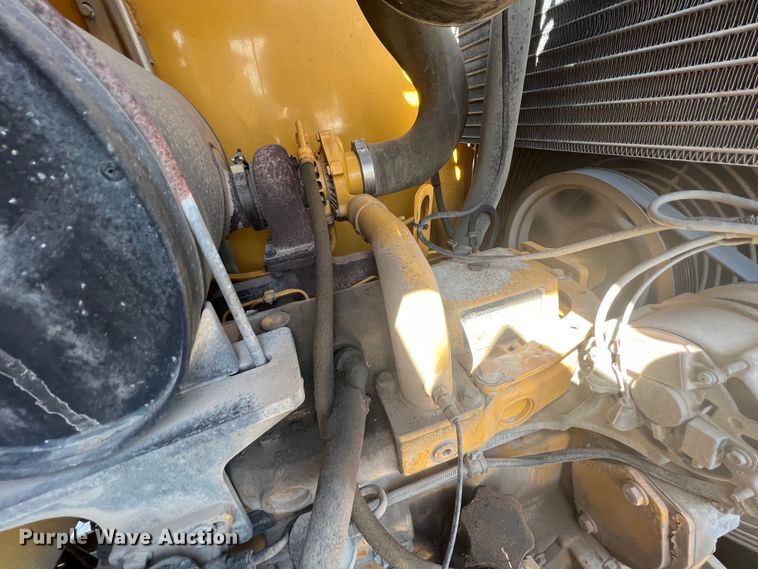 image for item JX9429 2002 John Deere 444H  wheel loader