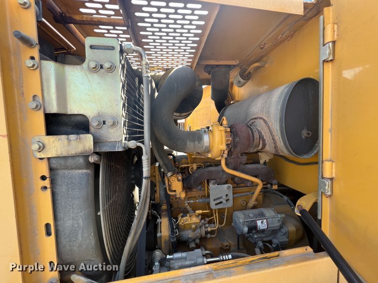 image for item JX9429 2002 John Deere 444H  wheel loader