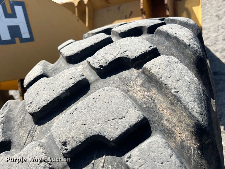 image for item JX9429 2002 John Deere 444H  wheel loader