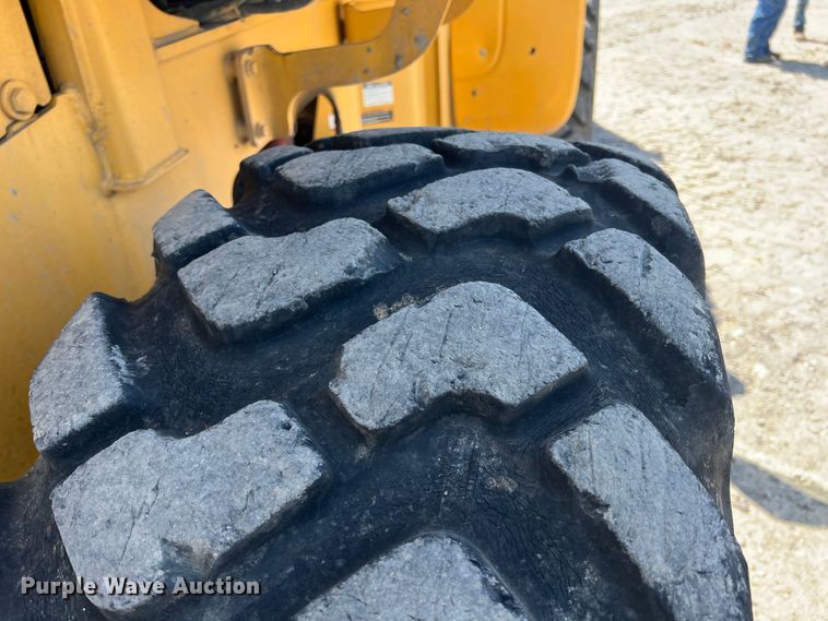image for item JX9429 2002 John Deere 444H  wheel loader