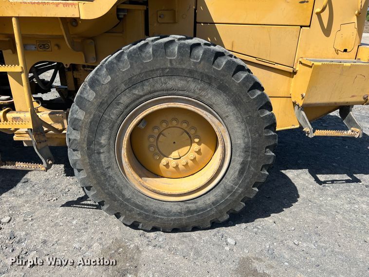 image for item JX9429 2002 John Deere 444H  wheel loader