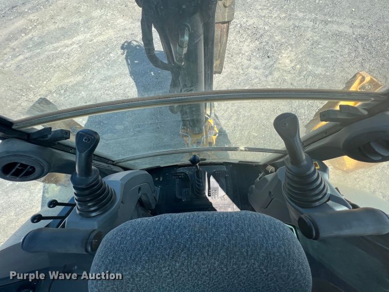 image for item JX9430 2020 John Deere 310L  backhoe