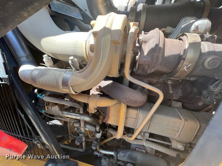 image for item JX9430 2020 John Deere 310L  backhoe