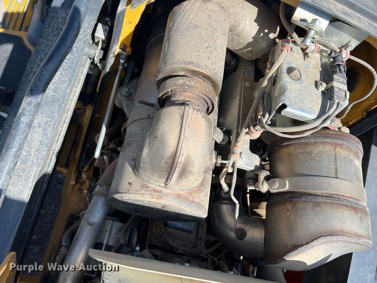 image for item JX9430 2020 John Deere 310L  backhoe