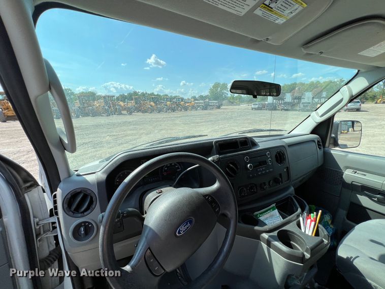 image for item JX9435 2012 Ford E350 Super Duty XLT  van