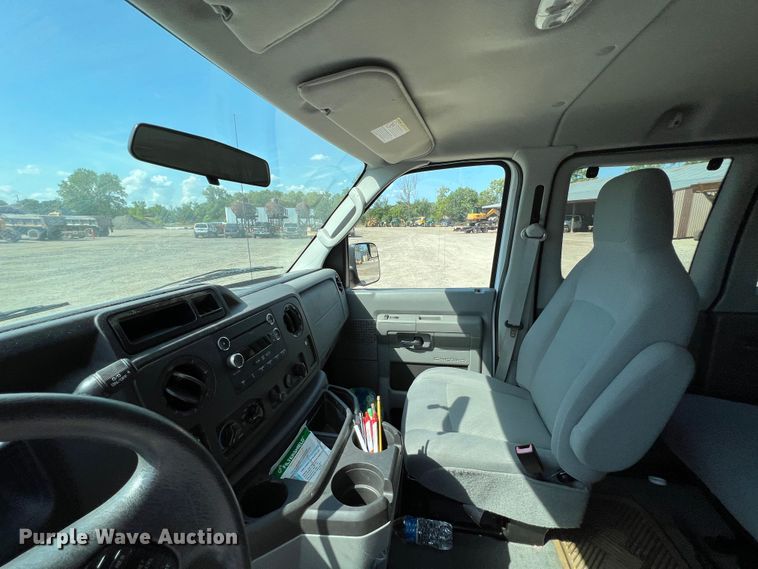 image for item JX9435 2012 Ford E350 Super Duty XLT  van