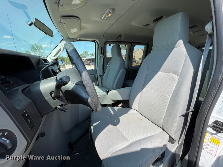 image for item JX9435 2012 Ford E350 Super Duty XLT  van