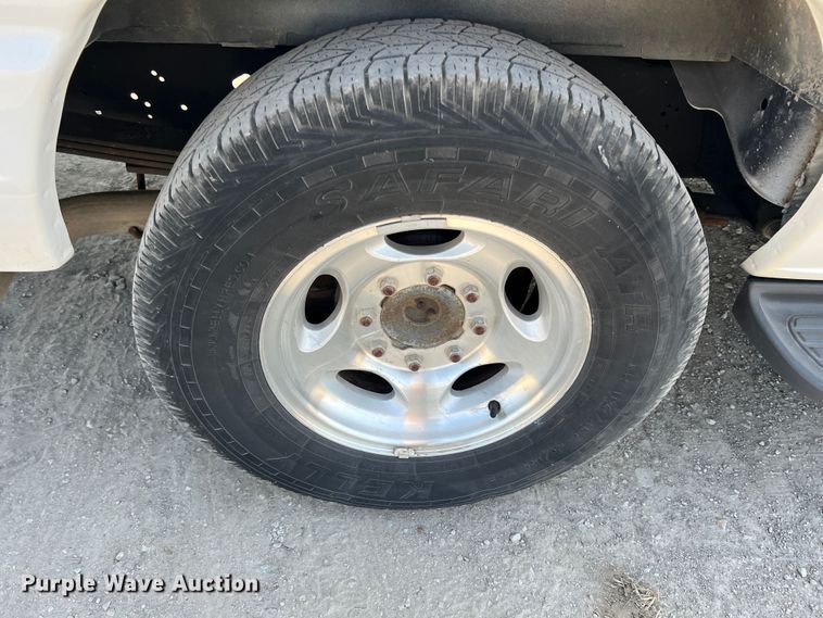 image for item JX9435 2012 Ford E350 Super Duty XLT  van