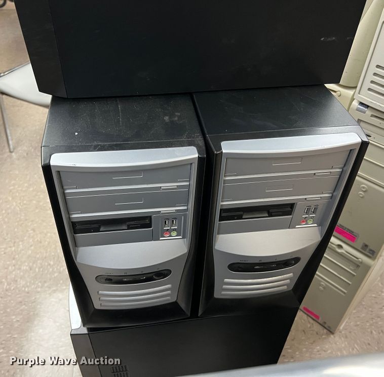 image for item JX9437 (32) CPUs