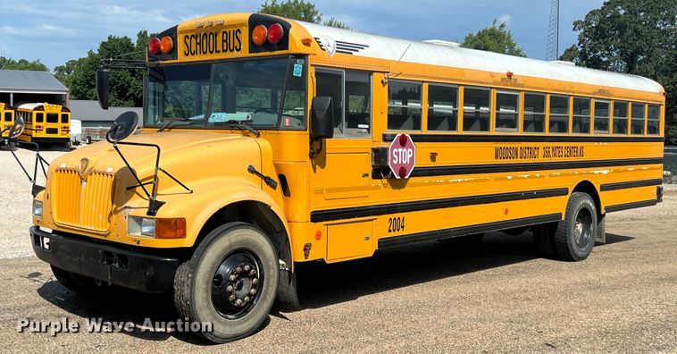 image for item JX9438 2004 International CE200  school bus