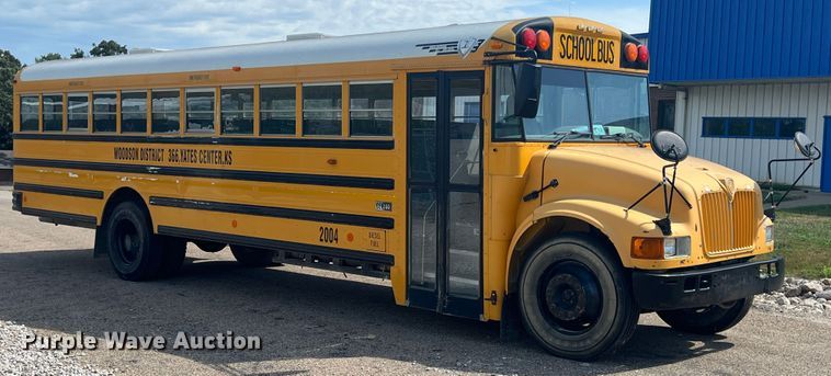 image for item JX9438 2004 International CE200  school bus