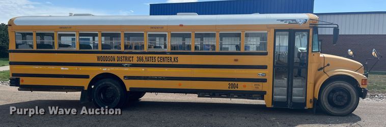 image for item JX9438 2004 International CE200  school bus