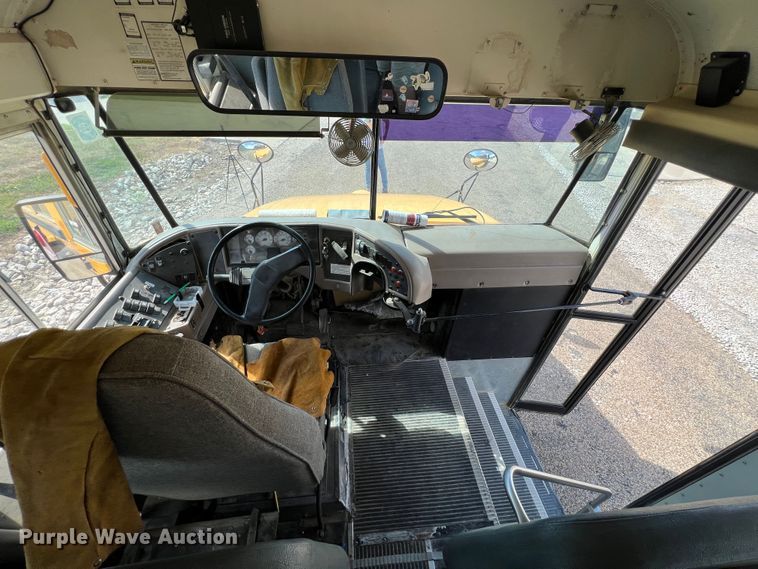 image for item JX9438 2004 International CE200  school bus