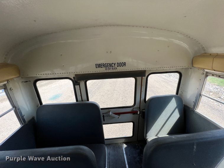 image for item JX9438 2004 International CE200  school bus