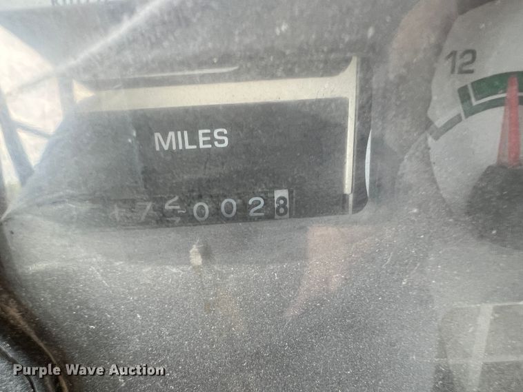 image for item JX9438 2004 International CE200  school bus