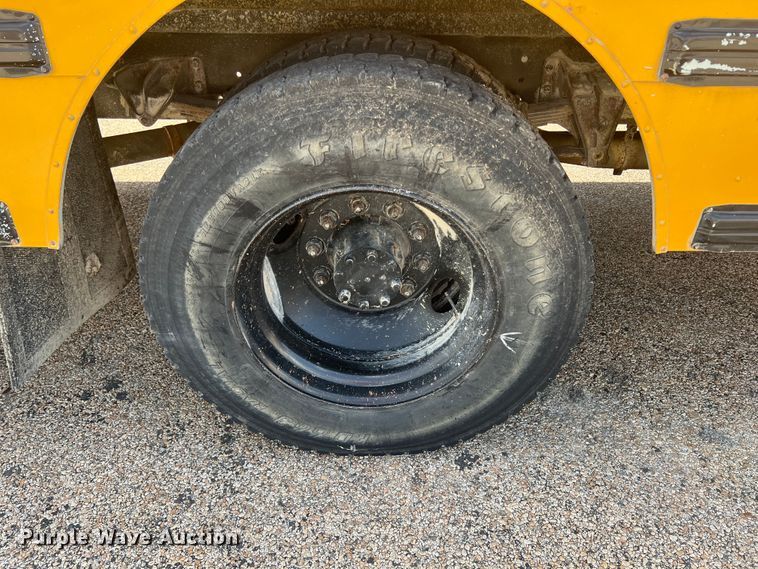 image for item JX9438 2004 International CE200  school bus