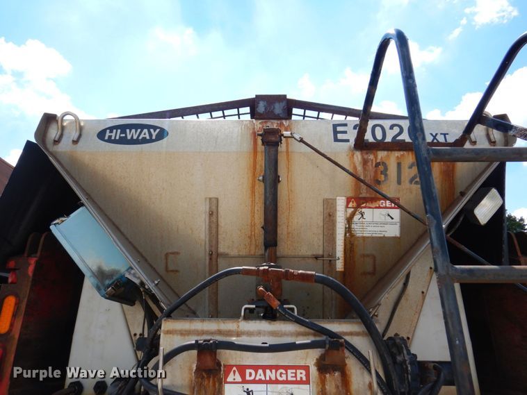 image for item KF9577 2008 GMC C7500  dump truck