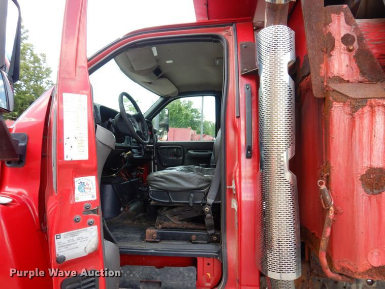 image for item KF9577 2008 GMC C7500  dump truck