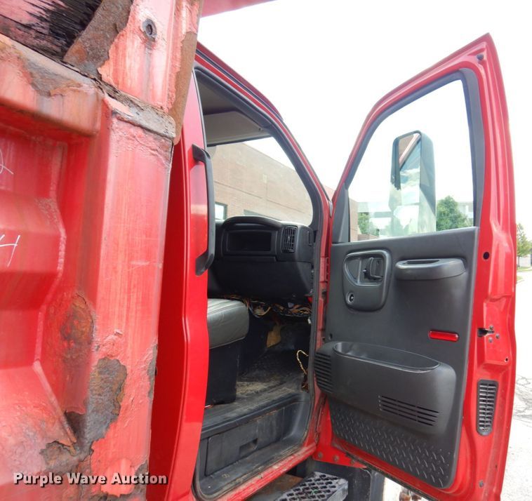 image for item KF9577 2008 GMC C7500  dump truck