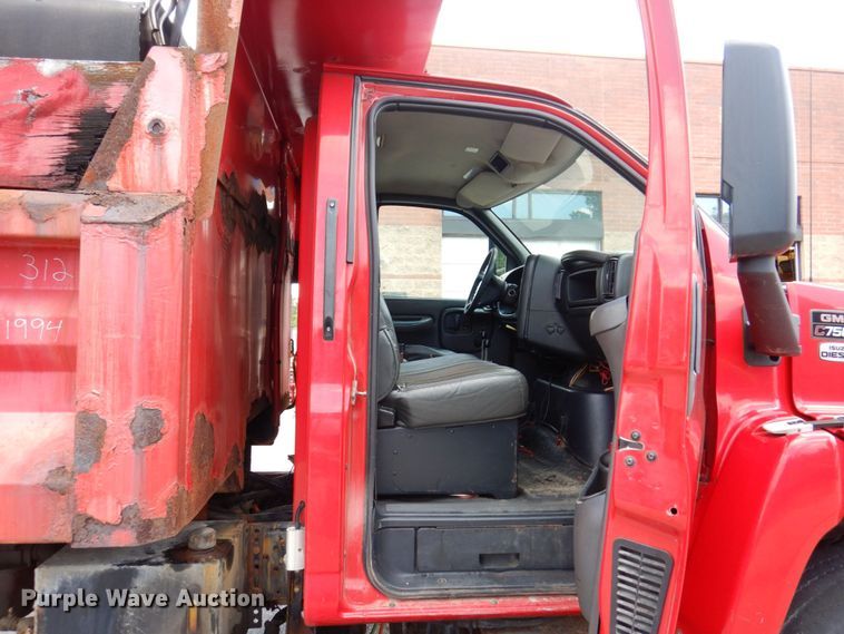 image for item KF9577 2008 GMC C7500  dump truck