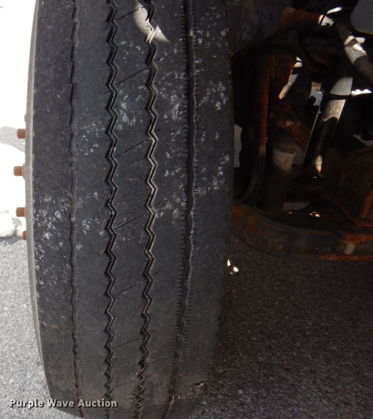 image for item KF9577 2008 GMC C7500  dump truck