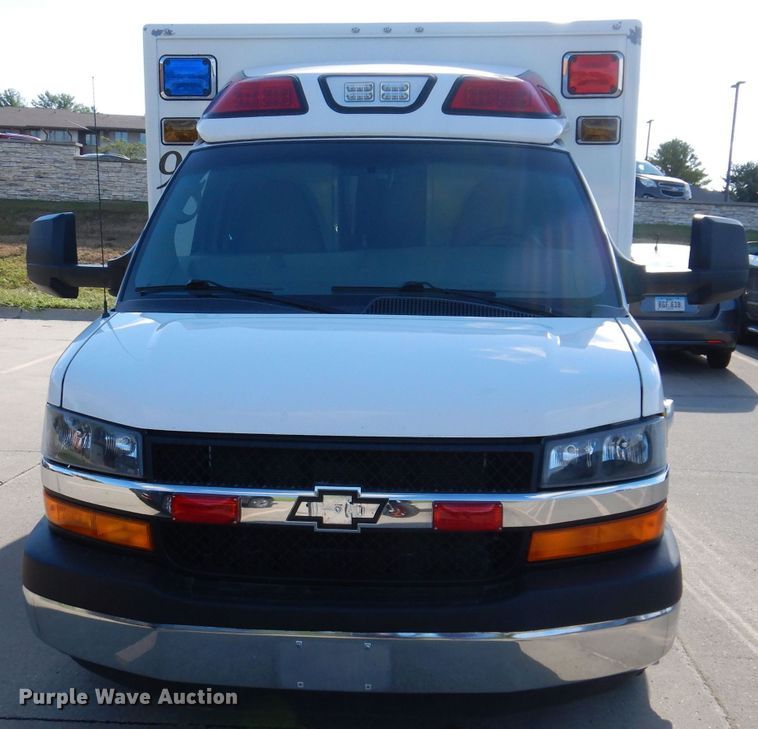 image for item KP9470 2015 Chevrolet Express G4500  ambulance
