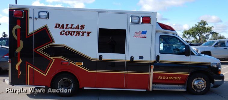 image for item KP9470 2015 Chevrolet Express G4500  ambulance